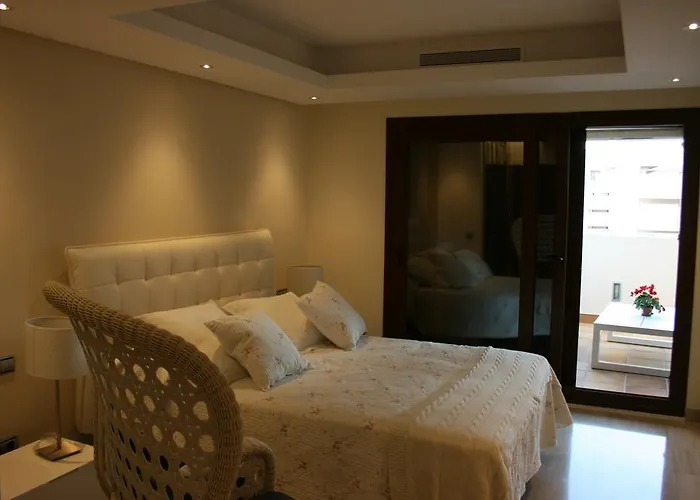 Bahia De La Plata Apartamento Estepona